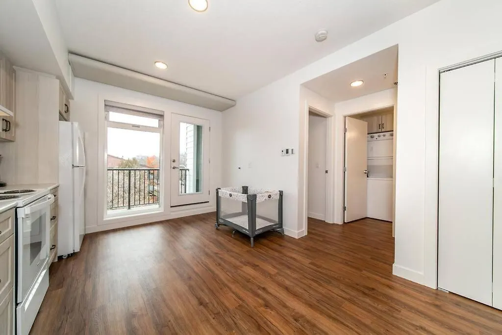 Industrial Romantic U/G Parking 5 Min To Dtn! Apartment Edmonton Canada