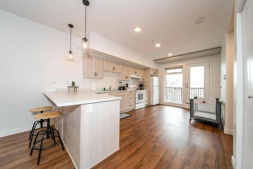 Industrial Romantic U/G Parking 5 Min To Dtn! Apartment Edmonton