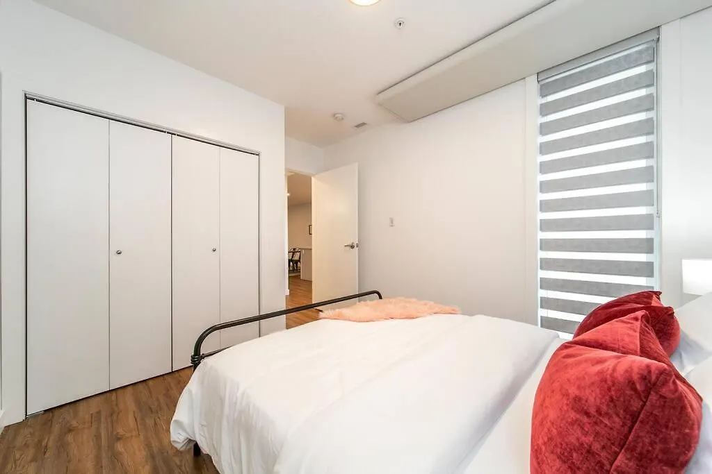 Industrial Romantic U/G Parking 5 Min To Dtn! Apartment Edmonton