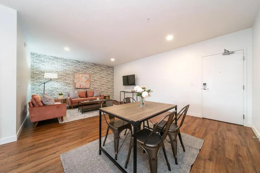Industrial Romantic U/G Parking 5 Min To Dtn! Apartment Edmonton
