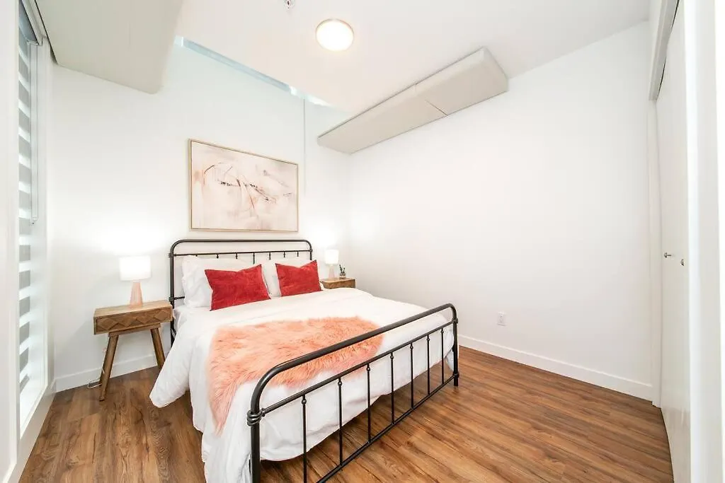 Industrial Romantic U/G Parking 5 Min To Dtn! Apartment Edmonton
